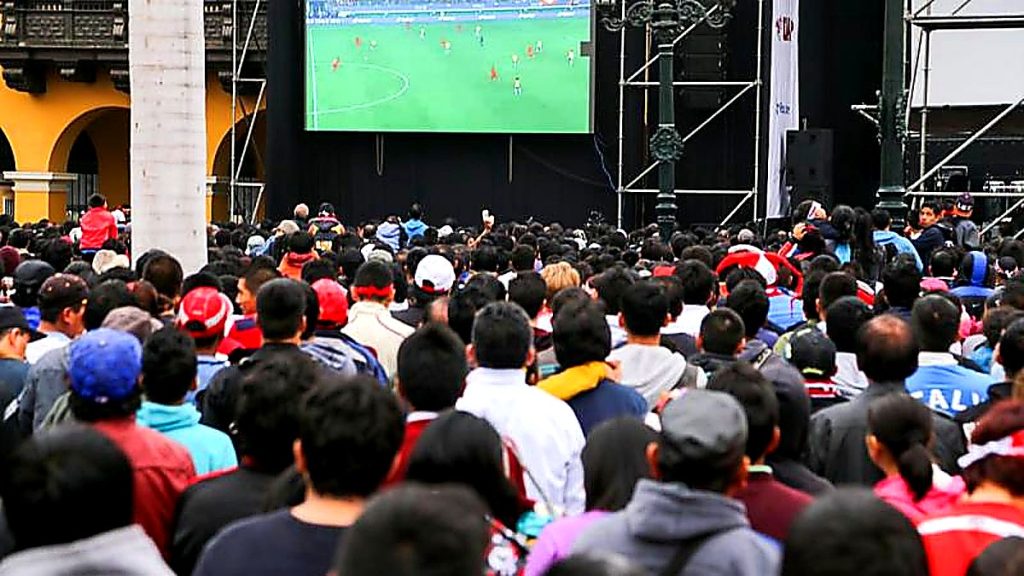 Cienciano vs Torque en pantalla gigante en Cusco